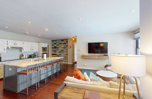 Telluride Condo | Lulu-Curate Telluride-Pool, Hot tub, Near Market, Lift 7, Dog OK, Parking Garage
