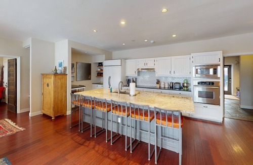 Telluride Condo | Lulu-Curate Telluride-Pool, Hot tub, Near Market, Lift 7, Dog OK, Parking Garage