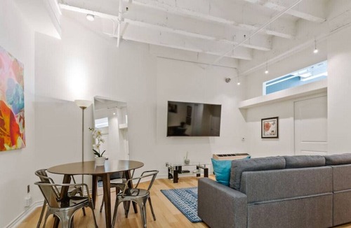 Historic Core Condo | Lux &Contemporary 2BD Condo w/ Pool in Downtown LA