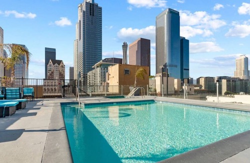 Historic Core Condo | Lux &Contemporary 2BD Condo w/ Pool in Downtown LA