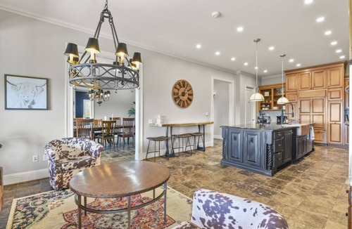 Divide House | Lux Hilltop Retreat Swim Spa Sauna Gated Game Room Fireplace