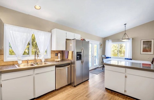 Glenwood Springs House | Lux Private Getaway in Glenwood Springs!