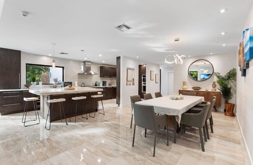 Birch Park Finger Streets Villa | Lux Villa with pool on the water w Beach Access