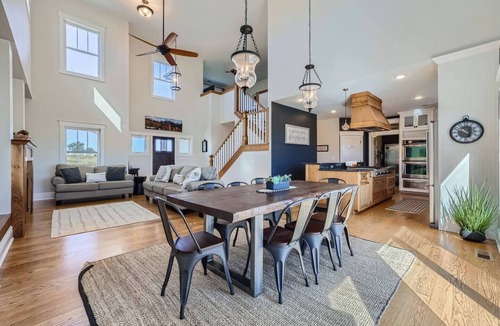 Colorado Springs House | Luxe & Cozy Retreat 6B Sleeps 14+ Hot Tub Theater Firepit