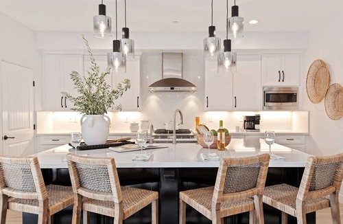 Santa Barbara House | Luxe Two Story Condo in the Heart of Downtown SB!