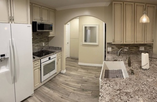 Port Hueneme Condo | Luxurious Cozy Beach Front Condo!(Steps to the sand)