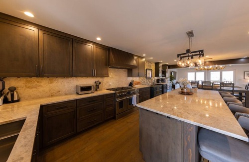 Mount Crested Butte House | Luxurious Mt CB Home | 6 Bedroom | Best Views in CB | Hot Tub | Gas Grill