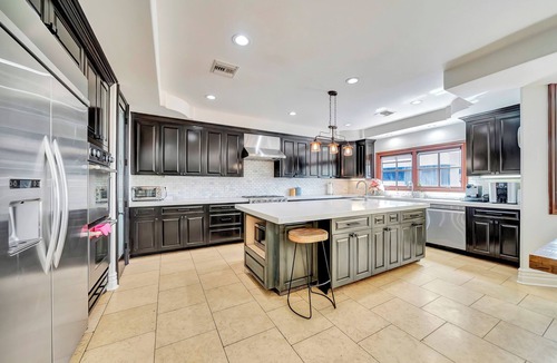 Encino Villa | Luxurious Villa in the Perfect Location
