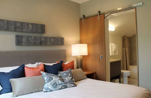 Peak 8 Resort | Luxury 1-bedroom slopeside - Grand Colorado Peak 8 w/gym, theater, and hot tubs