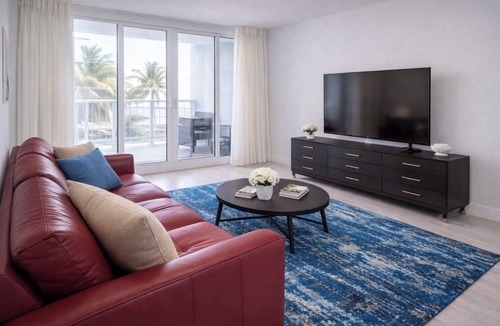 Dania Beach Apartment | ✨ Luxury 2BR 2 Master Suites Pool Close to Beach Family Friend