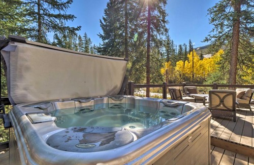 Winter Park House | Luxury 4 BR Cabin: 2 King Suites on Shuttle Route