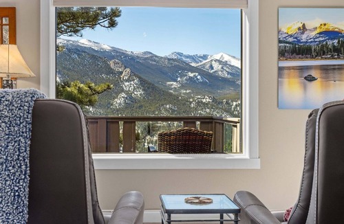Windcliff Estates Condo | Luxury Chalet | Near Rocky Mountain NP & YMCA | Breathtaking Mountain Views