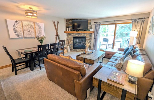 Avon Condo | Luxury Condo w/FREE WiFi, Parking, Heated Pool, Hot Tubs, Skier Shuttles