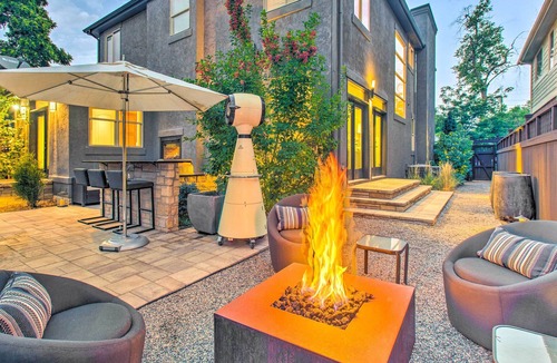 Washington Park West House | Luxury Denver Home w/ Outdoor Oasis & Hot Tub