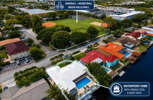 Coral Ridge Isles Villa | Luxury Fort Lauderdale Waterfront Home Heated Pool Game Room Park