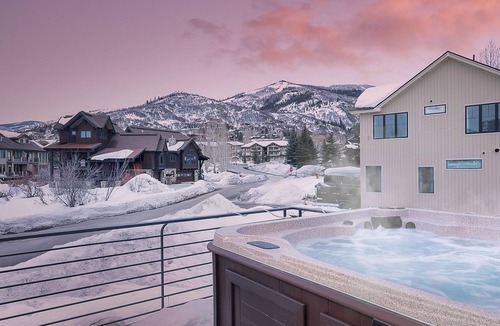 Steamboat Springs House | Luxury + Hot Tub + Close to skiing – Chalet Memoire
