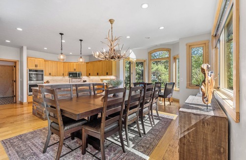 Elk Crossing House | Luxury Keystone Riverfront House w/Hot tub, Mountain Views, Golf & Ski Access