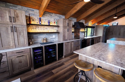 Grand Lake Ski Chalet | Luxury Lakefront Chalet Breathtaking Views Sleeps 16 Hot Tub