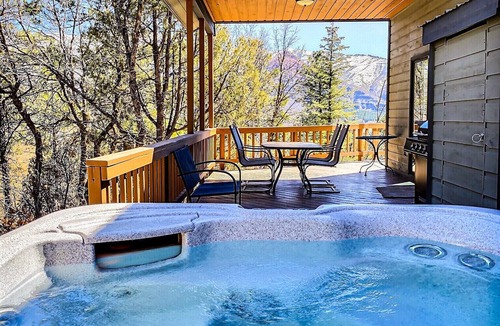 Hermosa House | Luxury Lodge - Close to Ski Hill & Durango - Hot Tub with Mountain Views