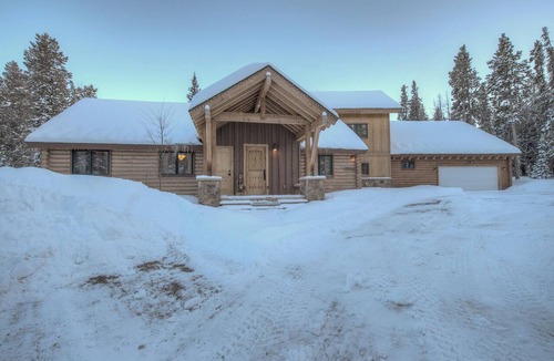 Breckenridge House | Luxury Log Cabin Home In Private Mountain Setting Just Minutes To Ski & Town