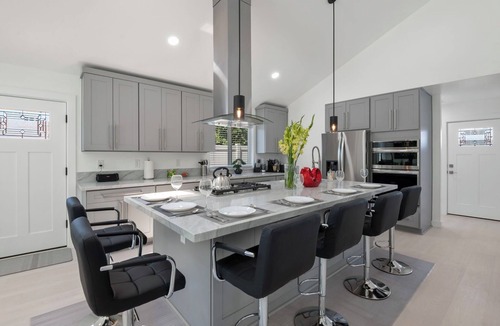 Mission Viejo House | Luxury Modern New Build Bright 2BR/2BA Fully Fenced Backyard