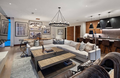 Snowmass Village Condo | Luxury Mountain Living