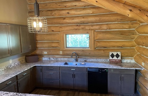 Fraser Cabin | Luxury Mountain Lodge - the perfect mountain getaway!