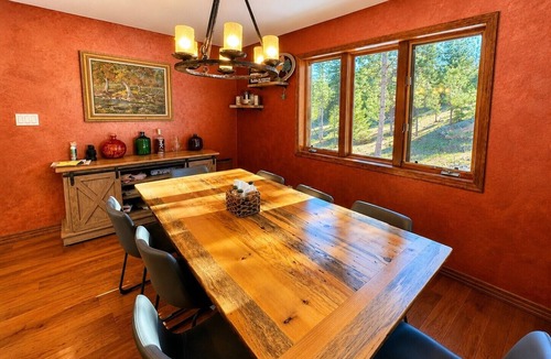 Allenspark House | Luxury Mountain Retreat Backing Nat’l Forest Near RMNP