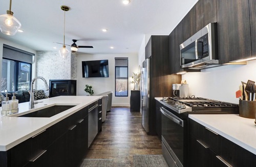 Willow Grove Condo | Luxury New Build River West 611