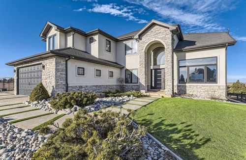 Parker Villa | Luxury Parker Mansion w/Bar, B-Ball & Hot Tub