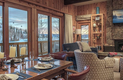 Steamboat Springs House | Luxury + Pool/Hot Tub + Ski in/Ski out - Right-O-Way Chalet