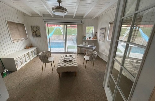 Crescenta Highlands House | Luxury Pool Retreat Near Pasadena JPL, Pasadena, Universal Studios Sleeps 8