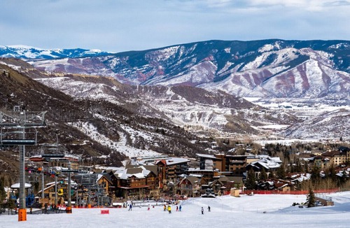Snowmass Village Condo | Luxury Resort Ski In Ski Out Studio