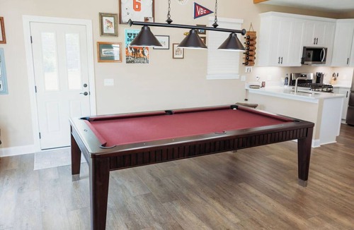 Vermilion House | Luxury Retreat for Discerning Couples and Business Travelers