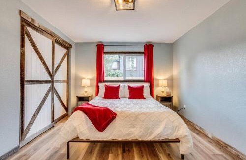 Loveland House | Luxury Spacious House Great for a Family Retreat
