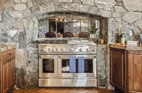 Evergreen House | Luxury Storybook Retreat w/Epic Views | Evergreen