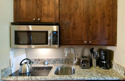 Breckenridge Condo | Luxury Two-Bed Condos