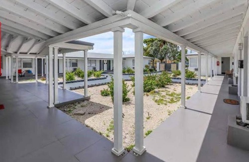 Parkside House | M - Lovely Budget Studio Fully Equipped at Hollywood