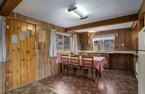 Estes Park House | Machin's Cottage #4 - Rustic beauty in Estes Park