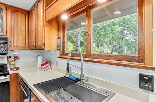 Windcliff Estates House | Macmillan Vacation Home at Windcliff