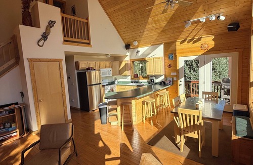 Cascade-Chipita Park House | Magnificent Rocky Mountain Views - 15 Mins to Colorado Springs