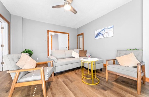 Tremont Apartment | Main Floor Tremont Home with KING Bed, Mins From DT, Pet Friendly
