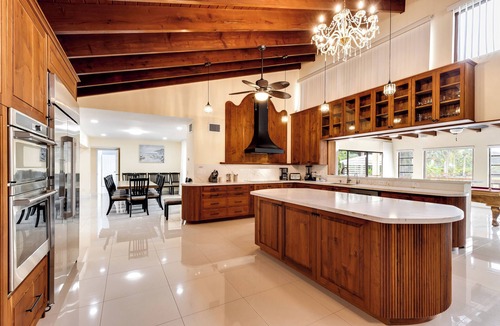 Southwest Ranches House | Majestic Home 7 Bedroom w/Heated Pool, Massive Yard & Driveway