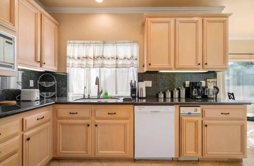 Rowland Heights House | Marbella Lane - Captivating Home w Pool