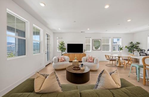 San Juan Capistrano House | # Marbella Lane - Designer Dream Oasis Family Home