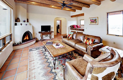 Taos House | Mariposa Ranch Gem w/ Hot Tub & Panoramic Mountain Vistas