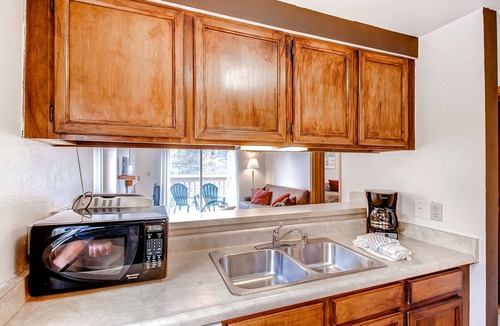 Warrior's Mark Condo | Mark IX #4: Outstanding Location - Close to Town and Slopes - Free Shuttle