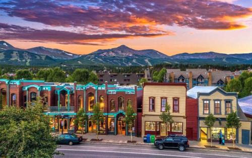 Warrior's Mark House | MARK5 - Mark IX Alpine Condo