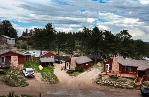 Red Feather Lakes Cabin | Marr's Mountain Cabins - Cabin 3