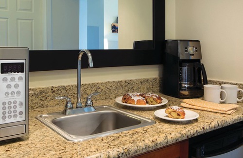 Central Beach Apartment | Marriott's Beachplace Towers - Studio Directly across from the beach